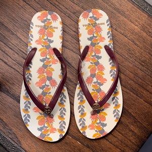 NWT Tory Burch flip flops